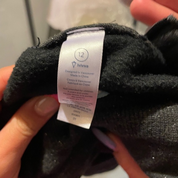 Ivivva Sweater - Picture 2 of 2